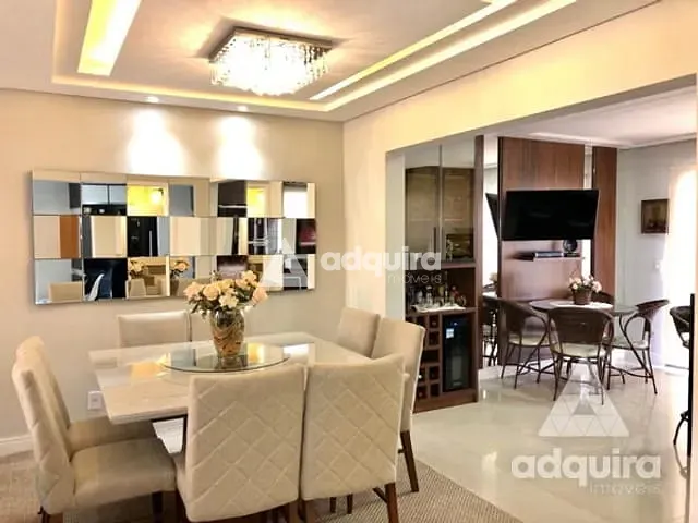 Casa com 300m² 3 quartos e 3 banheiros, à venda, no bairro Uvaranas em Ponta Grossa