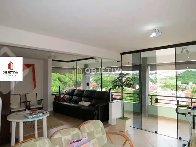 Casa 4 quartos e 4 banheiros, à venda, no bairro Santa Tereza em Porto Alegre