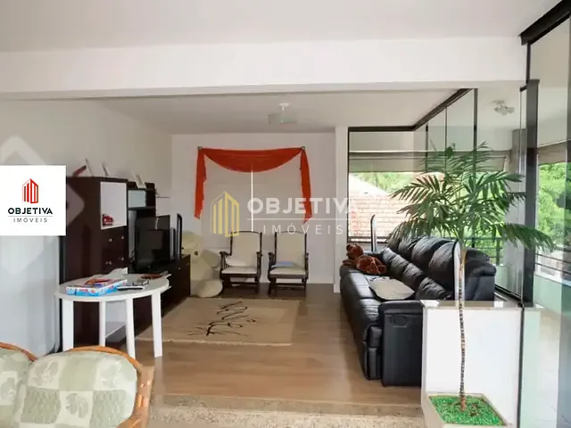 Casa 4 quartos e 4 banheiros, à venda, no bairro Santa Tereza em Porto Alegre