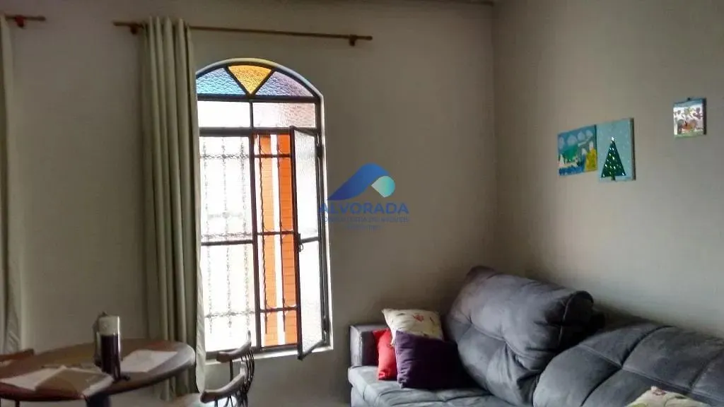 Casa, 4 quartos, 160 m² - Foto 1