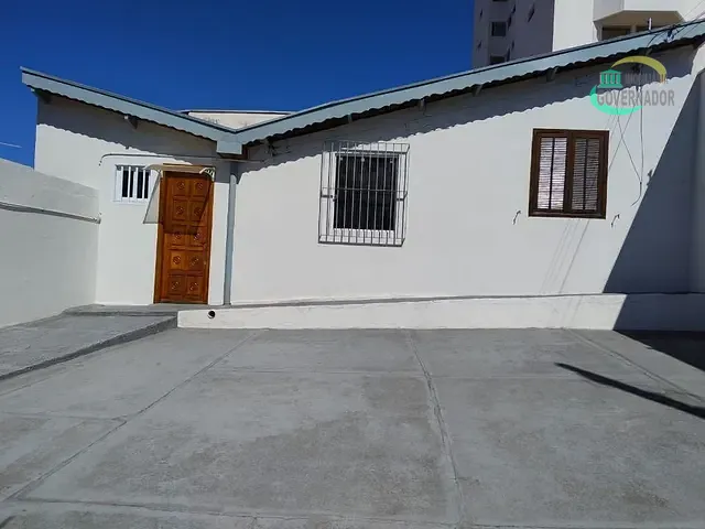 Casa com 250m² 1 quarto e 1 banheiro, para alugar, no bairro Taquaral em Campinas