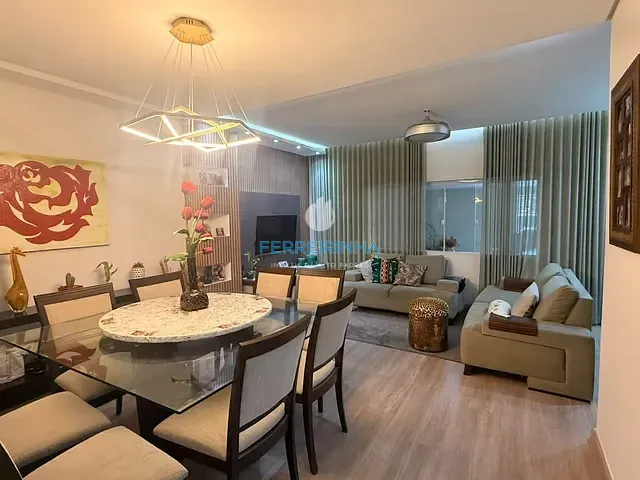 Casa 3 quartos e 3 banheiros, à venda, no bairro Jardim das Indústrias em São José dos Campos