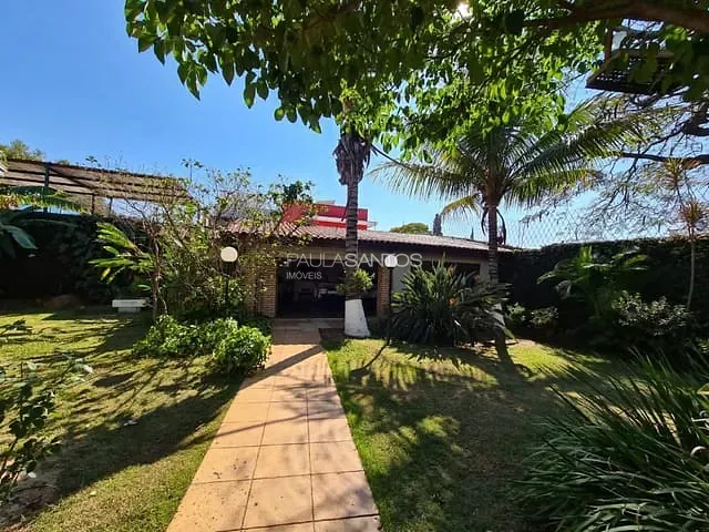 Casa com 1000m² 4 quartos e 1 banheiro, à venda, no bairro Vila Angélica em Sorocaba