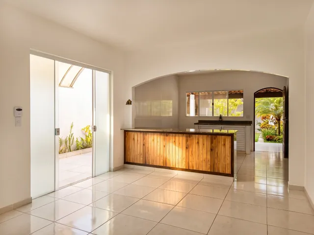 Casa com 372m² 4 quartos e 4 banheiros, à venda, no bairro Cibratel II em Itanhaém