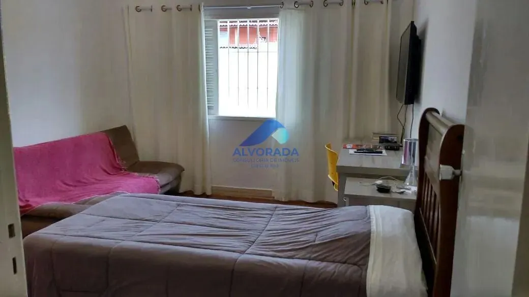 Casa, 3 quartos, 230 m² - Foto 8