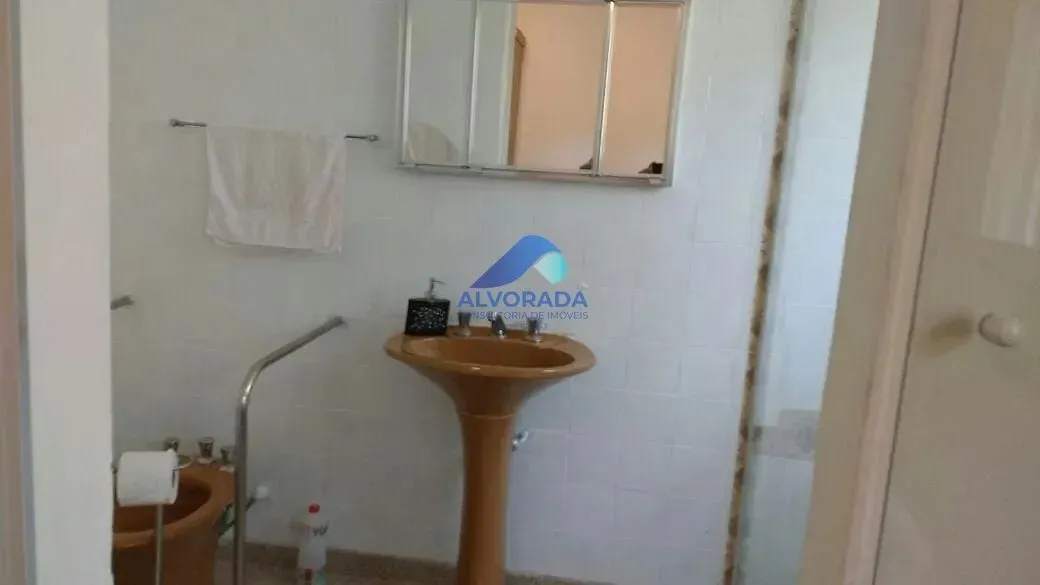 Casa, 3 quartos, 230 m² - Foto 11