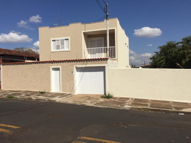 Foto do Casa - Casa com 3 dormitórios à venda, 198 m² por R$ 350.000,00 - Fabrício - Uberaba/MG | ZUCATO IMOBILIARIA LTDA