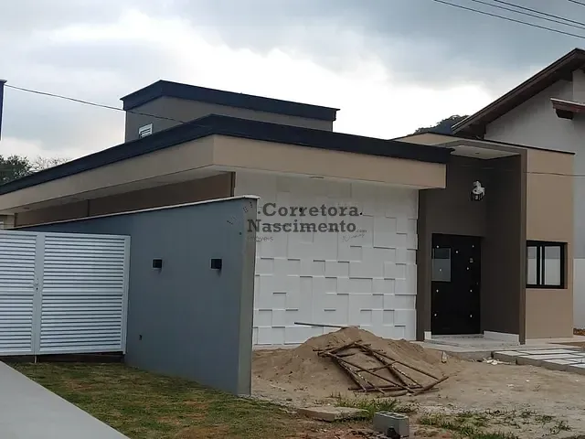 Casa com 250m², à venda, no bairro Lagoinha em Ubatuba