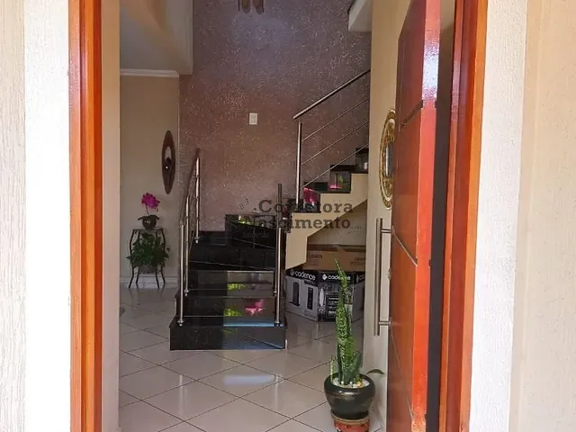Casa com 297m² 3 quartos e 3 banheiros, à venda, no bairro Villa Branca em Jacareí