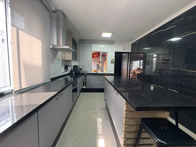 Casa com 180m² 3 quartos e 4 banheiros, à venda, no bairro Novo Osasco em Osasco