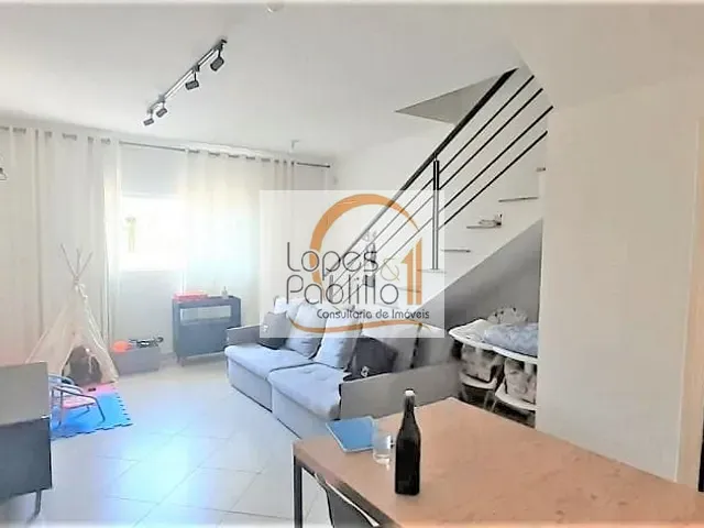 Casa com 105m² 2 quartos e 2 banheiros, à venda, no bairro Jardim Maristela em Atibaia