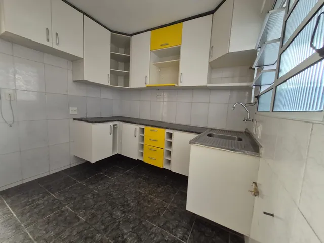 Casa com 80m² 3 quartos e 3 banheiros, à venda ou para alugar, no bairro Granja Viana em Cotia