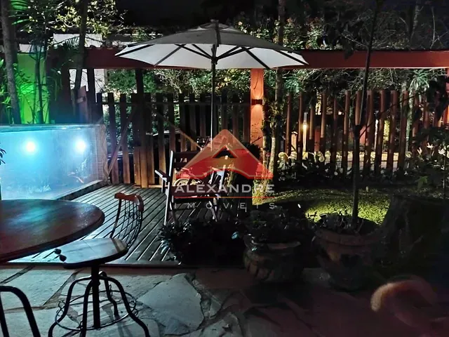 Casa com 450m² 9 quartos e 12 banheiros, à venda, no bairro Portal de Paraty em Paraty