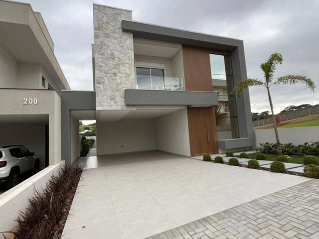 Casa de Alto Padrão à Venda no Condomínio Vale dos Vinhedos com Área Gourmet e Suíte Master