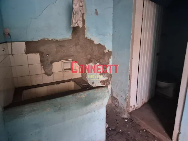 Casa com 152m², à venda, no bairro Centro em Ribeirão Preto