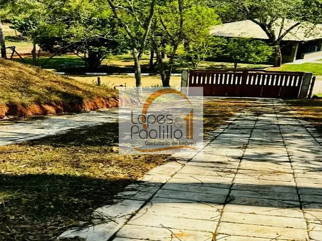 Casa com 900m² 4 quartos e 5 banheiros, à venda, no bairro Rio Abaixo em Atibaia