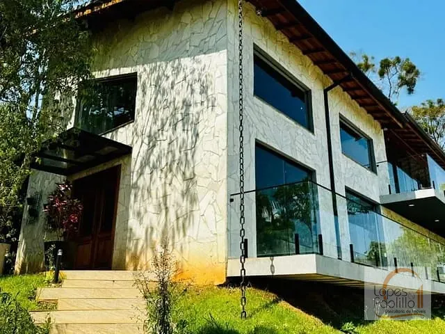 Casa com 900m² 4 quartos e 5 banheiros, à venda, no bairro Rio Abaixo em Atibaia