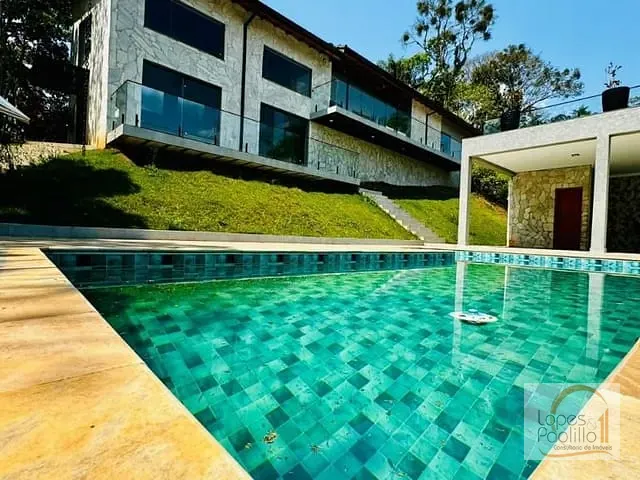 Casa com 900m² 4 quartos e 5 banheiros, à venda, no bairro Rio Abaixo em Atibaia