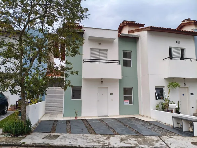 Casa 3 quartos e 3 banheiros, à venda, no bairro Paisagem Renoir em Cotia