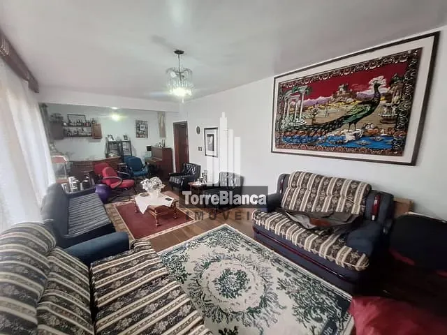 Casa com 540m² 4 quartos e 4 banheiros, para alugar, no bairro Estrela em Ponta Grossa
