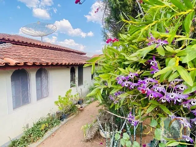 Casa com 1020m² 3 quartos e 3 banheiros, à venda, no bairro Jardim Centenário em Atibaia