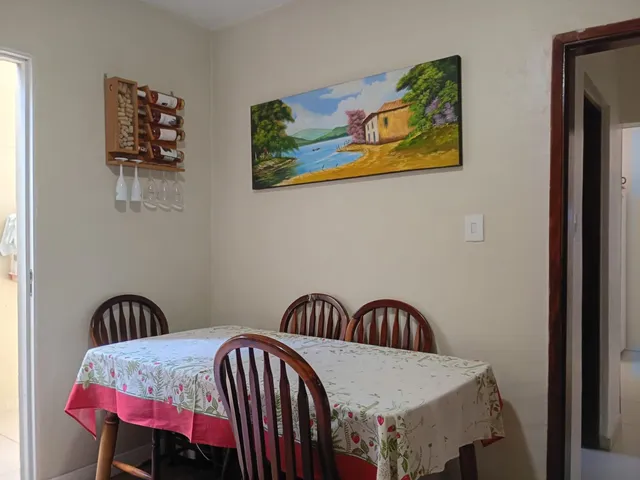 Casa 3 quartos e 2 banheiros, à venda, no bairro Parque Pinheiros em Taboão da Serra