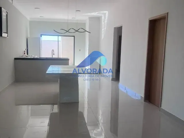 Casa com 10m² 4 quartos e 2 banheiros, à venda, no bairro Chácara Ipês em Caçapava