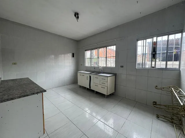 Casa com 50m² 1 quarto e 1 banheiro, para alugar, no bairro Conceição em Osasco