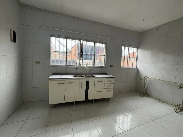 Casa com 50m² 1 quarto e 1 banheiro, para alugar, no bairro Conceição em Osasco