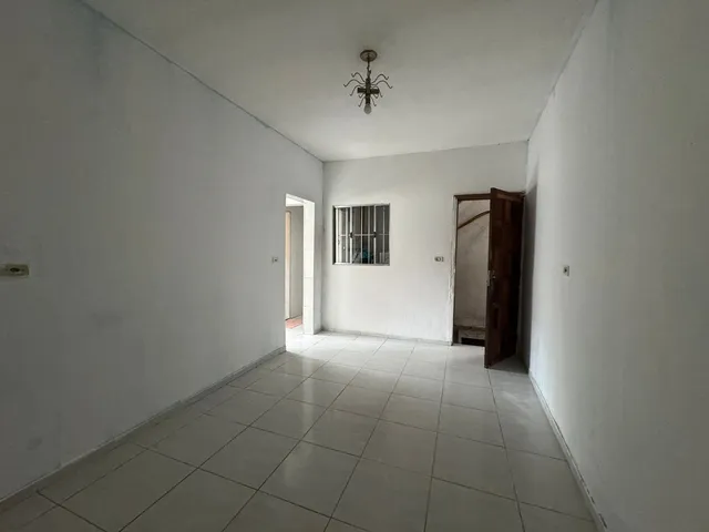 Casa com 50m² 1 quarto e 1 banheiro, para alugar, no bairro Conceição em Osasco