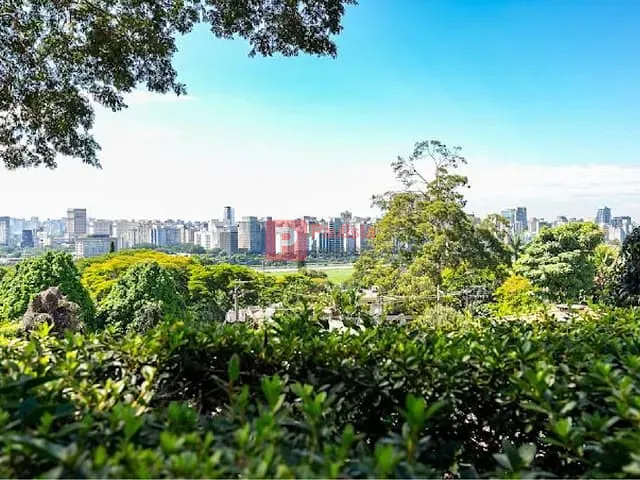 Casa com 656m² 3 quartos e 3 banheiros, à venda, no bairro Jardim Everest em São Paulo