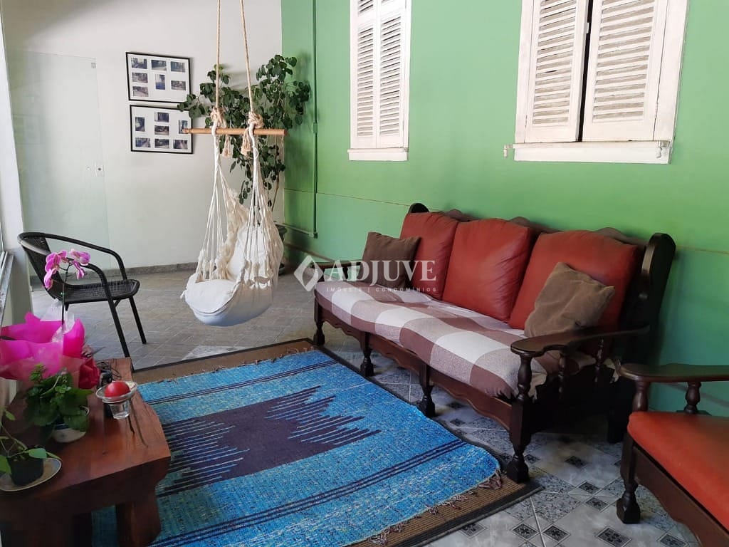 Casa à venda com 5 quartos, 300m² - Foto 4