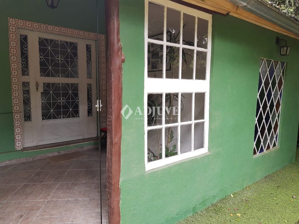 Casa à venda com 5 quartos, 300m² - Foto 5