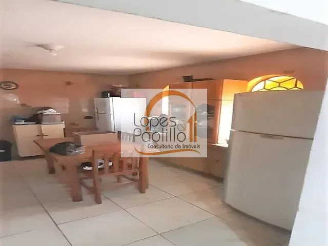 Casa com 347m² 2 quartos e 3 banheiros, à venda, no bairro Parque do Arco Iris em Atibaia