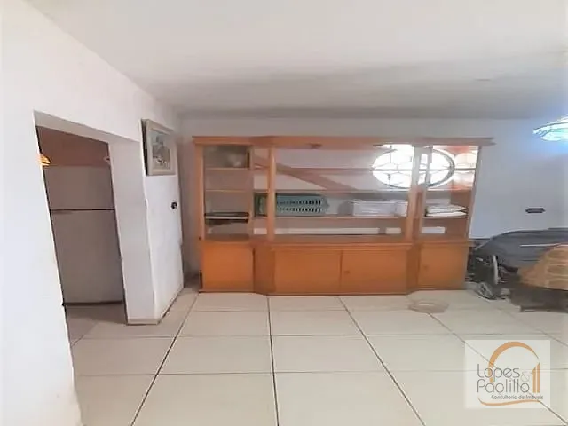 Casa com 347m² 2 quartos e 3 banheiros, à venda, no bairro Parque do Arco Iris em Atibaia
