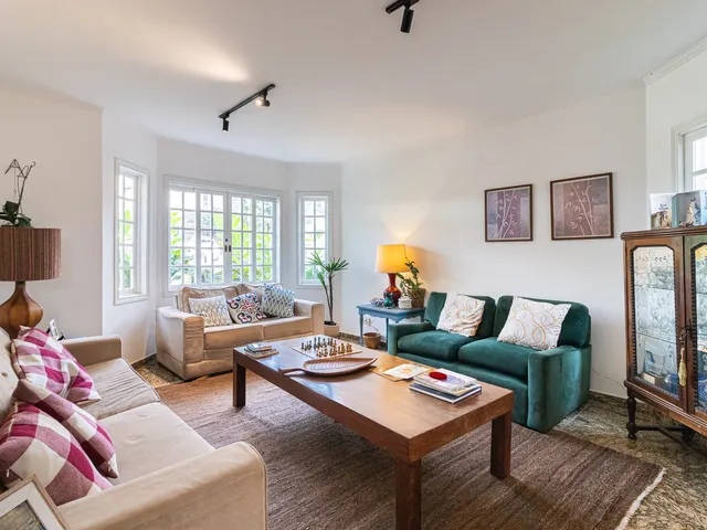 Casa com 573m² 4 quartos e 6 banheiros, à venda, no bairro Alphaville em Santana de Parnaíba