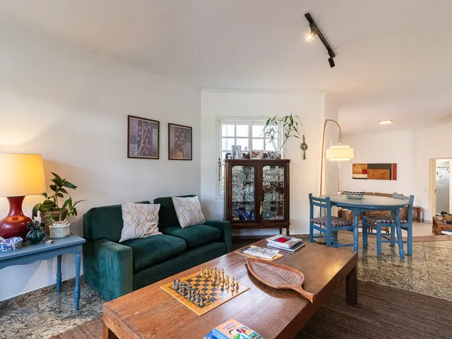 Casa com 573m² 4 quartos e 6 banheiros, à venda, no bairro Alphaville em Santana de Parnaíba