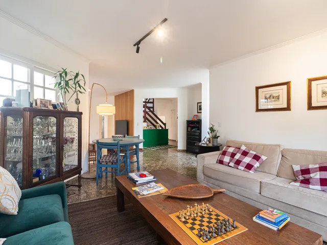 Casa com 573m² 4 quartos e 6 banheiros, à venda, no bairro Alphaville em Santana de Parnaíba