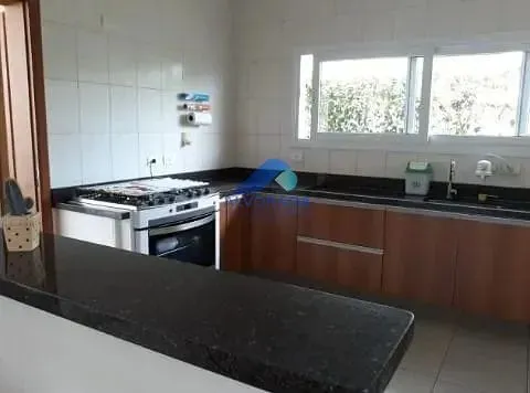 Casa, 3 quartos, 218 m² - Foto 4