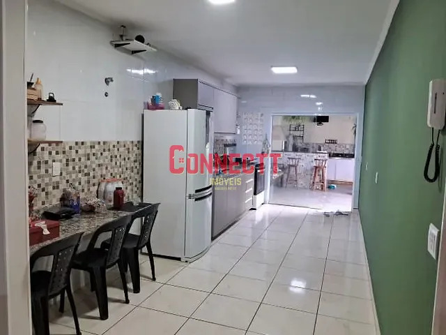 Casa 2 quartos e 2 banheiros, à venda, no bairro Jardim Interlagos em Ribeirão Preto