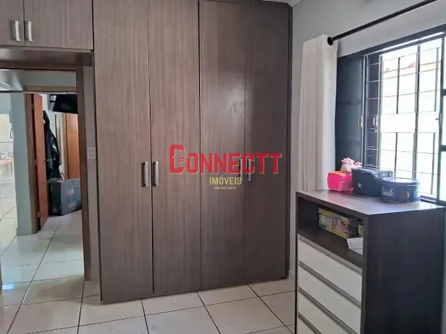 Casa 2 quartos e 2 banheiros, à venda, no bairro Jardim Interlagos em Ribeirão Preto