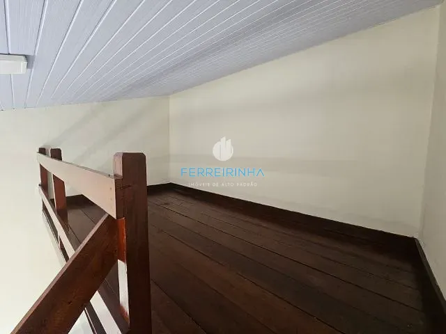 Casa 2 quartos e 1 banheiro, para alugar, no bairro Vila Betânia em São José dos Campos