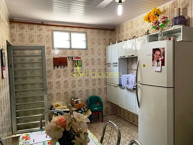 Casa com 125m² 2 quartos e 2 banheiros, à venda, no bairro Triângulo em Pindamonhangaba