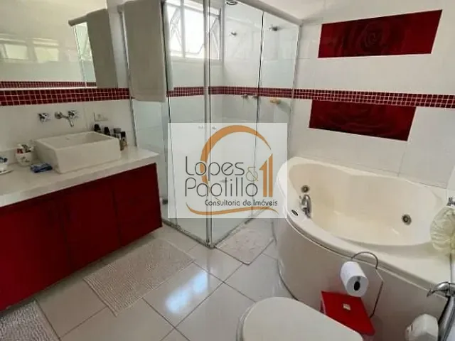 Casa com 300m² 2 quartos e 1 banheiro, à venda, no bairro Jardim do Lago em Atibaia