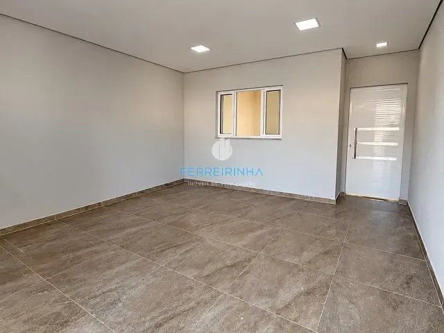Casa 3 quartos e 2 banheiros, à venda, no bairro Bosque dos Eucaliptos em São José dos Campos