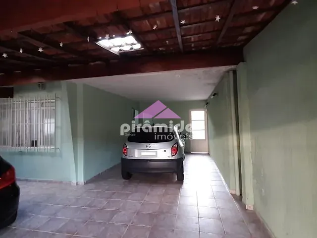 Casa com 300m² 3 quartos e 3 banheiros, à venda, no bairro Vila Betânia em São José dos Campos