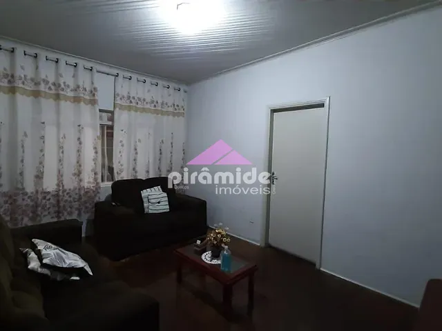 Casa com 300m² 3 quartos e 3 banheiros, à venda, no bairro Vila Betânia em São José dos Campos