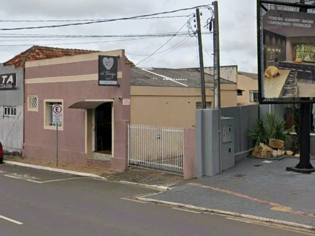 Imóvel Comercial à Venda – 625 m² em Frente à Igreja Imaculada Conceição