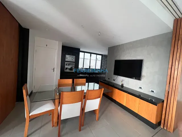Casa 4 quartos e 6 banheiros, à venda ou para alugar, no bairro Condomínio Residencial Jaguary em São José dos Campos