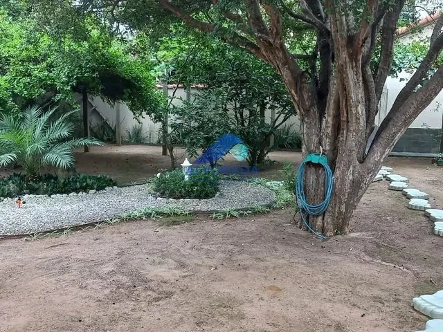 Casa com 625m² 5 quartos e 4 banheiros, à venda ou para alugar, no bairro Palmeiras de São José em São José Dos Campos